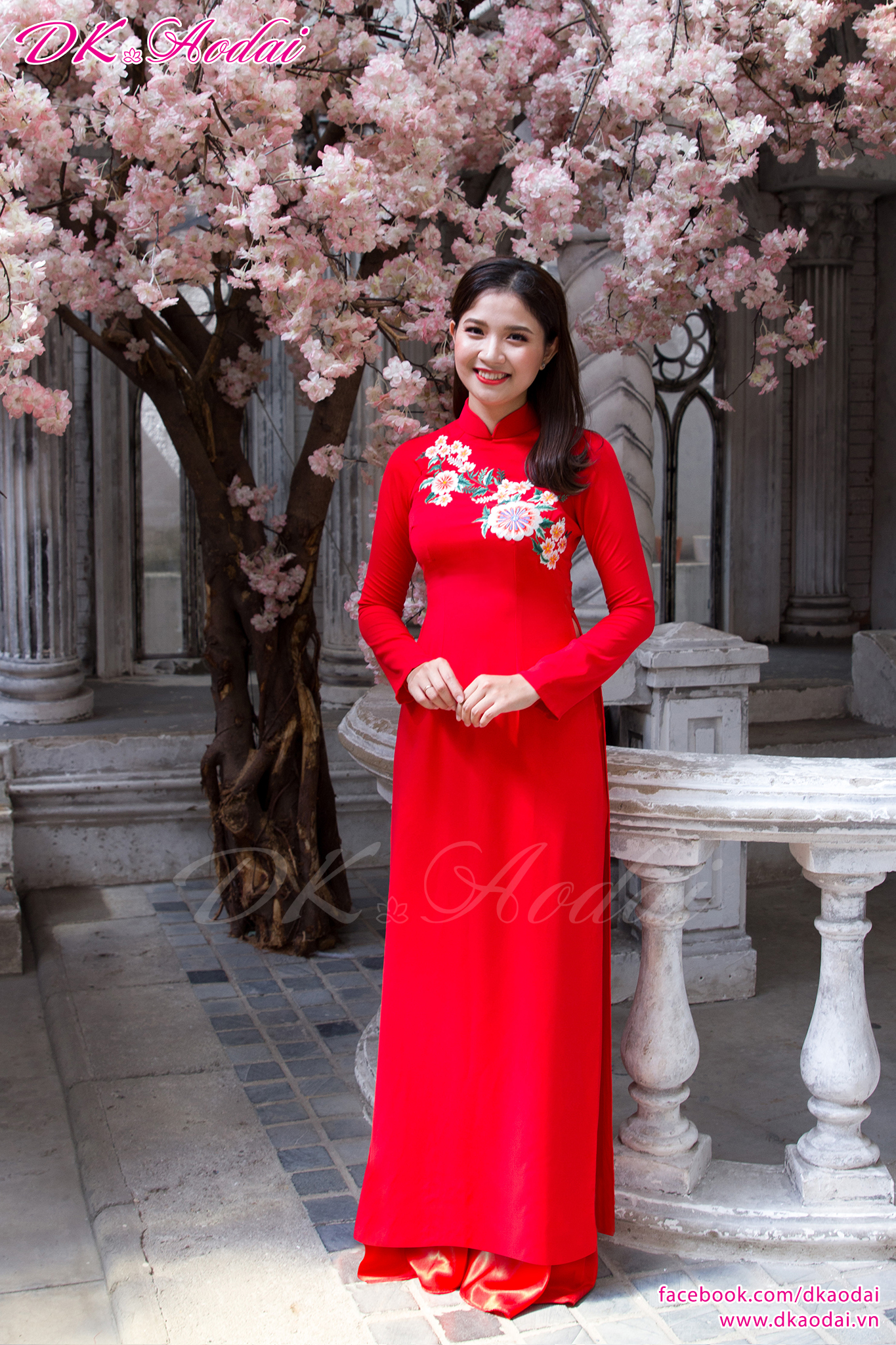 MAY ÁO DÀI NỮ LỤA THÊU CỤM HOA TRÊN NGỰC